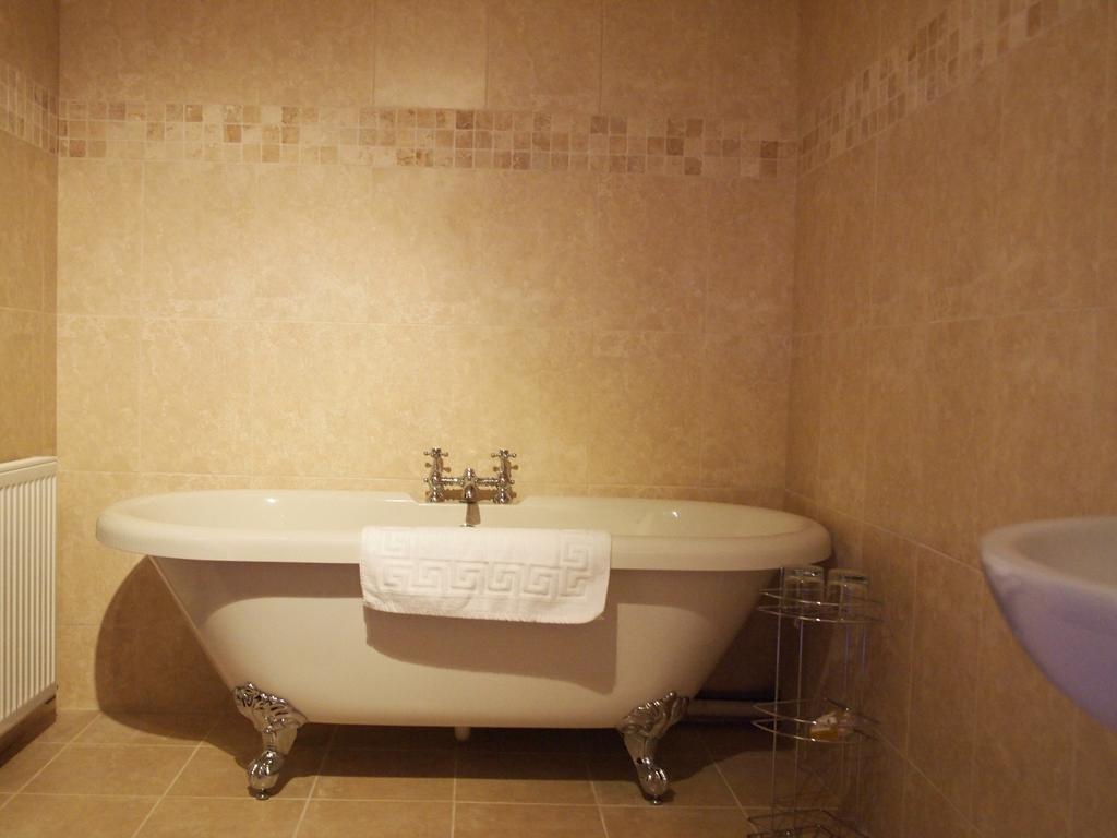 Stanhope Old Hall Bed And Breakfast ภายนอก รูปภาพ